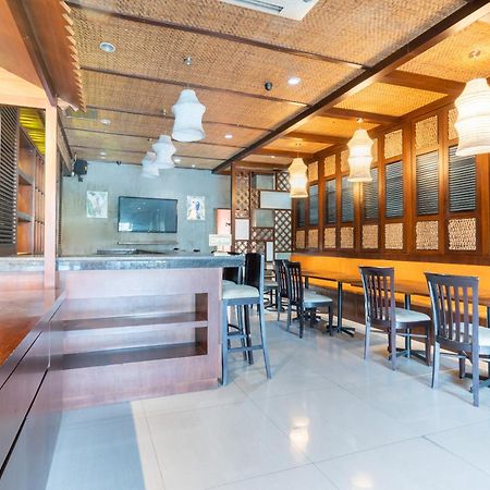 Super Oyo Flagship 91863 Metro House Hotell Surabaya Eksteriør bilde