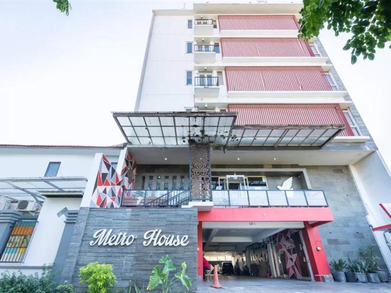 Super Oyo Flagship 91863 Metro House Hotell Surabaya Eksteriør bilde