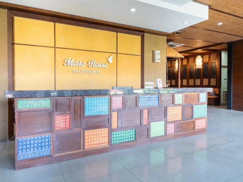 Super Oyo Flagship 91863 Metro House Hotell Surabaya Eksteriør bilde